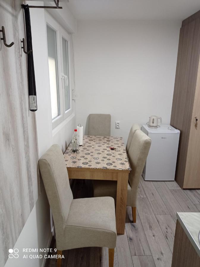 7 Days Premium Apartment 2 Subotica Exteriör bild